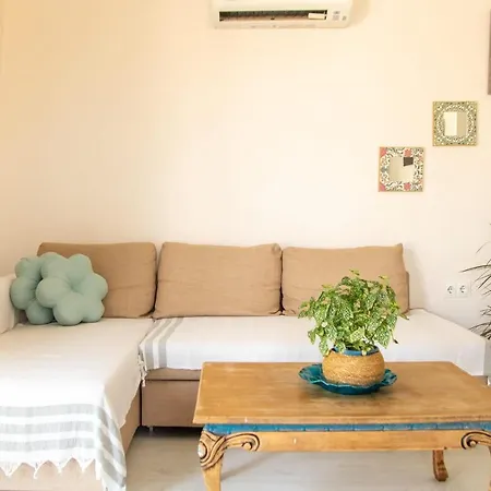 Vila Charming House Close To Beach In Cesme